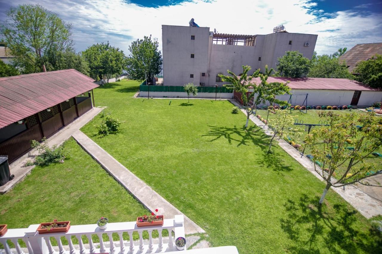 Hotel Casa Iordachescu Două Mai Exterior foto